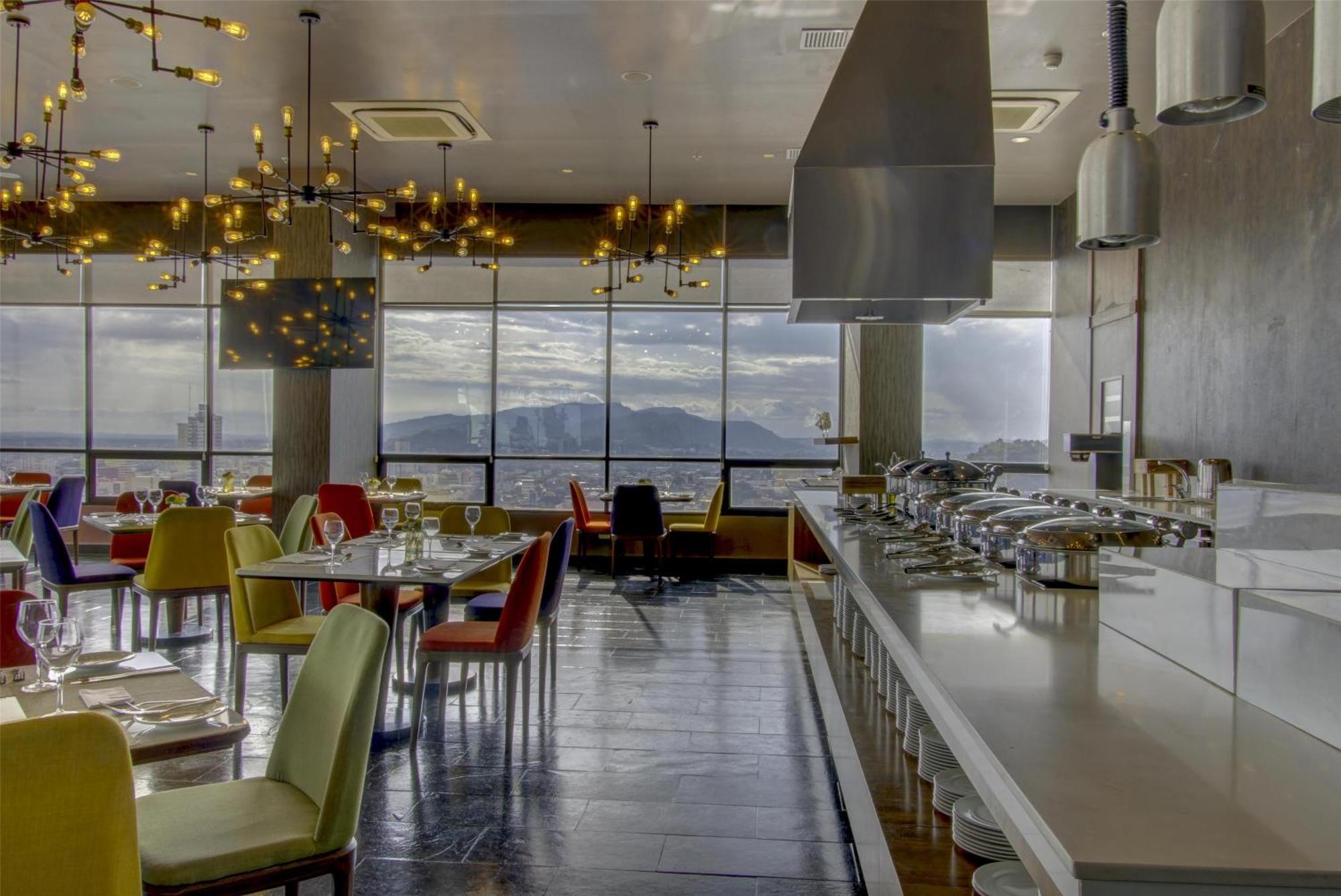 Doubletree By Hilton Guayaquil Hotell Eksteriør bilde